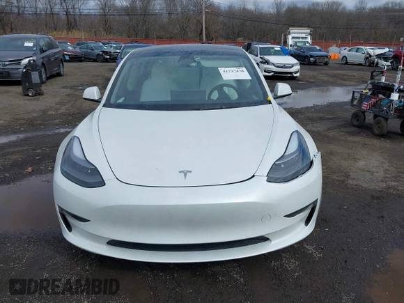2023 Tesla Model 3 z VIN 5YJ3E1EA8PF671613, wystawiony jako IAAI lot #41737438 z przebiegiem 21 405 mil mil oraz . Historia ofert i sprzedaży dostępna na DreamBid. Obrazek 12.