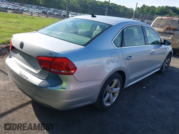 2012 Volkswagen Passat SE с VIN 1VWBH7A31CC060209, выставлен на аукционе IAAI как лот 42300402 с пробегом 92 024 миль миль и . История ставок и продаж доступна на DreamBid. Изображение 4.