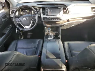 2019 Toyota Highlander SE with VIN 5TDJZRFH2KS920756, listed as a Copart auction lot 53999315 with 78,305 mi miles and Salvage title. Bid and sale history available at DreamBid. Image 8.
