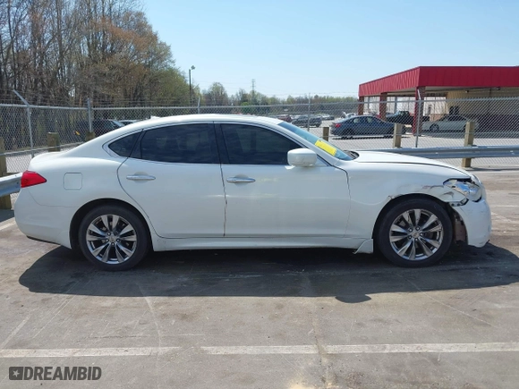 2013 Infiniti M37 with VIN JN1BY1AR3DM600744, listed as a IAAI auction lot 41912310 with 200,014 mi miles. Bid and sale history available at carsss.com. Image 13.