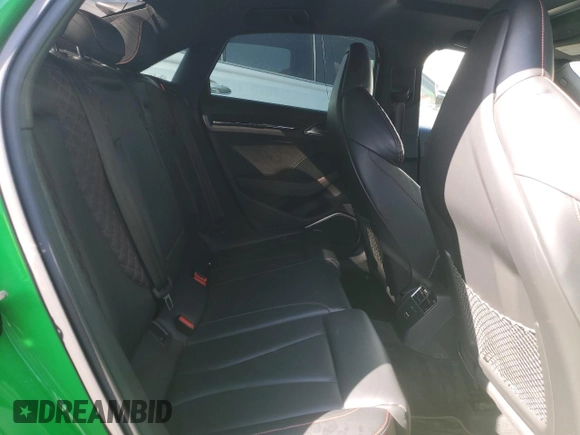 2018 Audi RS 3 z VIN WUABWGFF8J1905063, wystawiony jako Copart lot #51134705 z przebiegiem 58 673 mil mil oraz Szkoda całkowita • Salvage title. Historia ofert i sprzedaży dostępna na DreamBid. Obrazek 10.