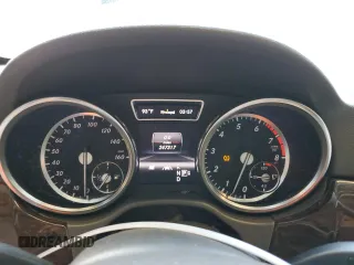 2013 Mercedes-Benz M 350 z VIN 4JGDA5JB3DA189878, wystawiony jako Copart lot #60478005 z przebiegiem 247 317 mil mil oraz Czysty tytuł • Clean title. Historia ofert i sprzedaży dostępna na DreamBid. Obrazek 9.