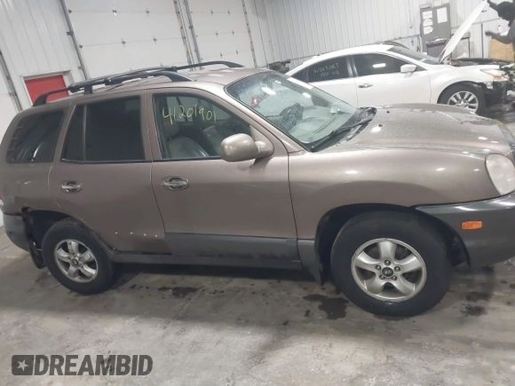 2005 Hyundai Santa Fe GLS with VIN KM8SC73E35U007942, listed as a IAAI auction lot 41201901 with 184,437 mi miles. Bid and sale history available at carsss.com. Image 13.