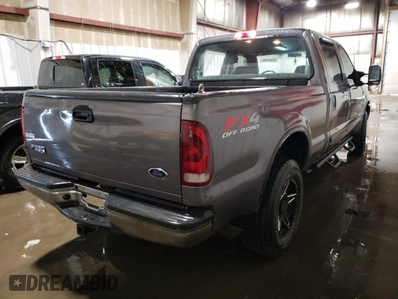 2003 Ford Super Duty F-250 XL with VIN 1FTNW21F33EA02965, listed as a Copart auction lot 52647395 with 278,603 mi miles and Salvage Title. Bid and sale history available at carsss.com. Image 3.