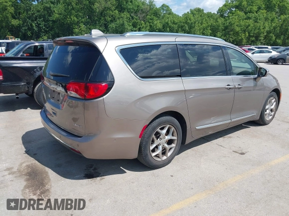 2017 Chrysler Pacifica Limited with VIN 2C4RC1GG9HR786079, listed as a IAAI auction lot 42331526 with 75,329 mi miles and . Bid and sale history available at DreamBid. Image 4.
