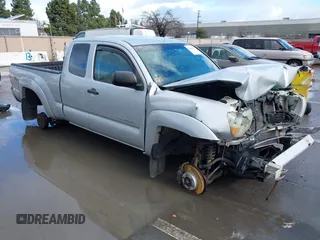 2005 Toyota Tacoma with VIN 5TEUU42NX5Z141199, listed as a IAAI auction lot 41569320 with 221,353 mi miles and . Bid and sale history available at DreamBid. Image 1.