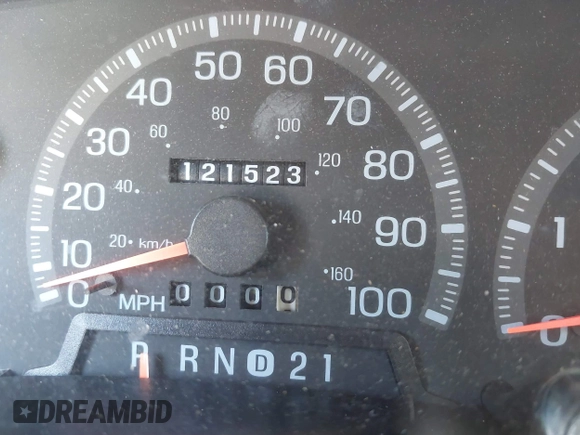 1998 Ford Expedition XLT with VIN 1FMRU17L1WLA47560, listed as a IAAI auction lot 41714605 with 121,523 mi miles. Bid and sale history available at carsss.com. Image 7.