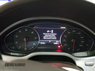 2014 Audi A8 4.0T с VIN WAUR2AFD8EN002992, выставлен на аукционе Copart как лот 45711745 с пробегом 135 881 миль миль и Чистый • Clean title. История ставок и продаж доступна на DreamBid. Изображение 9.