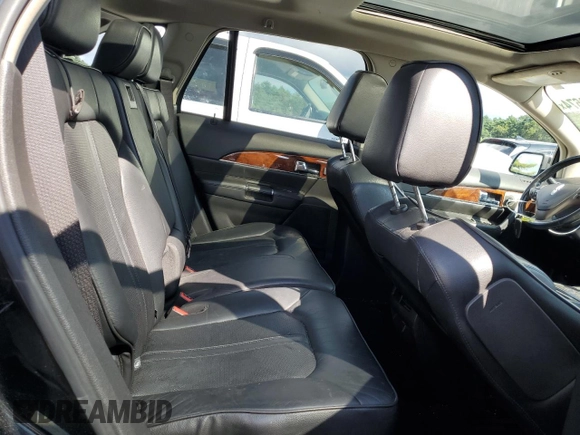 2013 Lincoln MKX with VIN 2LMDJ8JK9DBL13338, listed as a Copart auction lot 68213674 with 178,071 mi miles and Clean Title. Bid and sale history available at DreamBid. Image 11.