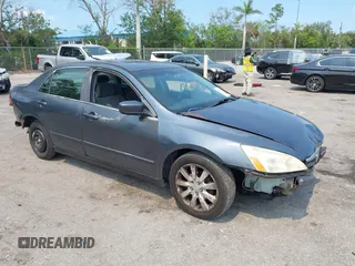 2007 Honda Accord LX z VIN 1HGCM56417A042966, wystawiony jako IAAI lot #42324226 z przebiegiem 252 993 mil mil oraz . Historia ofert i sprzedaży dostępna na DreamBid. Obrazek 1.
