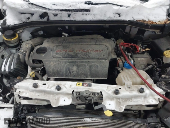 2019 Ram ProMaster City Cargo Tradesman z VIN ZFBHRFAB7K6M61484, wystawiony jako IAAI lot #41584872 z przebiegiem 63 558 mil mil oraz . Historia ofert i sprzedaży dostępna na DreamBid. Obrazek 10.