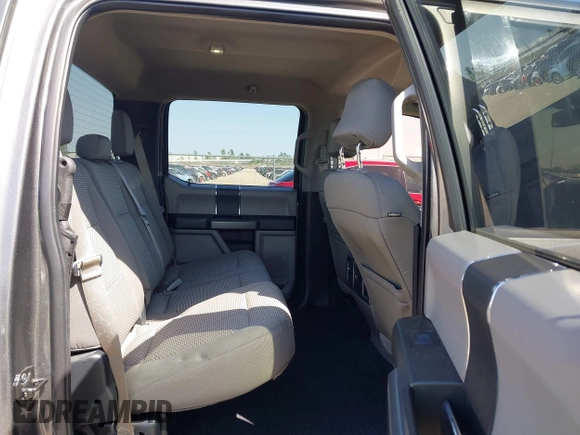 2015 Ford F-150 XLT with VIN 1FTEW1EF4FKE72884, listed as a IAAI auction lot 41833903 with 196,597 mi miles. Bid and sale history available at carsss.com. Image 8.