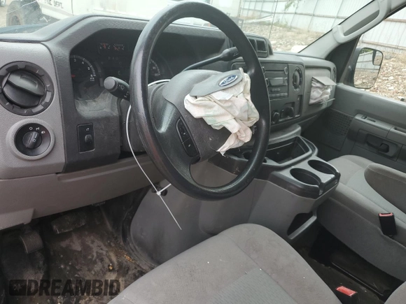 2013 Ford Econoline Passenger XL z VIN 1FBSS3BL6DDA90849, wystawiony jako Copart lot #55224515 z przebiegiem 175 845 mil mil oraz Szkoda całkowita • Salvage title. Historia ofert i sprzedaży dostępna na DreamBid. Obrazek 8.