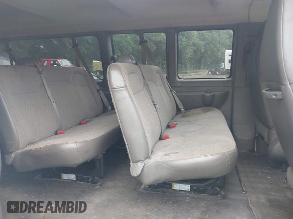 2019 Chevrolet Express Passenger LT с VIN 1GAZGPFG0K1178867, выставлен на аукционе IAAI как лот 42593780 с пробегом 247 989 миль миль и . История ставок и продаж доступна на DreamBid. Изображение 8.