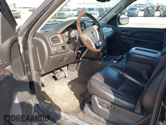 2013 GMC Yukon Denali with VIN 1GKS2EEF7DR347893, listed as a IAAI auction lot 41856088 with 126,213 mi miles. Bid and sale history available at carsss.com. Image 5.
