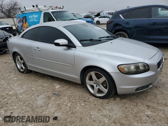 2009 Volvo C70 with VIN YV1MC67289J075064, listed as a Copart auction lot 45045255 with 91,585 mi miles and Clean Title. Bid and sale history available at carsss.com. Image 4.