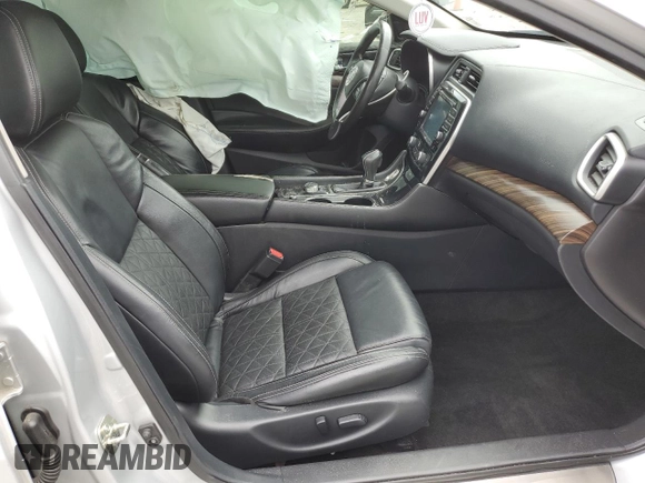 2017 Nissan Maxima Platinum with VIN 1N4AA6AP9HC387387, listed as a Copart auction lot 58727605 with 335,186 mi miles and Salvage title. Bid and sale history available at DreamBid. Image 7.
