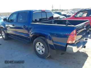 2008 Toyota Tacoma PreRunner with VIN 5TEJU62N28Z544094, listed as a IAAI auction lot 41633120 with 165,795 mi miles. Bid and sale history available at carsss.com. Image 3.