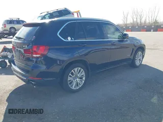 2016 BMW X5 xDrive35i z VIN 5UXKR0C54G0P19251, wystawiony jako IAAI lot #41724798 z przebiegiem 87 824 mil mil oraz . Historia ofert i sprzedaży dostępna na DreamBid. Obrazek 4.