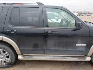 2006 Ford Explorer Eddie Bauer с VIN 1FMEU648X6UB42219, выставлен на аукционе IAAI как лот 41549910 с пробегом Не указан миль и . История ставок и продаж доступна на DreamBid. Изображение 13.