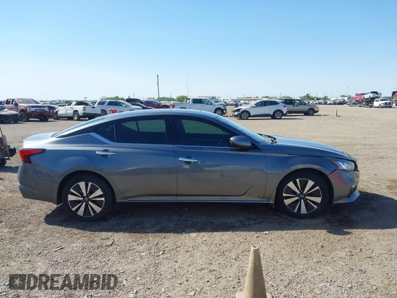 2019 Nissan Altima SV with VIN 1N4BL4DVXKN305921, listed as a IAAI auction lot 41822527 with 137,205 mi miles and . Bid and sale history available at DreamBid. Image 13.