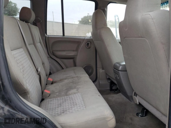 2005 Jeep Liberty Sport with VIN 1J4GK48K65W592508, listed as a Copart auction lot 84253564 with 145,375 mi miles and Salvage Title. Bid and sale history available at carsss.com. Image 11.