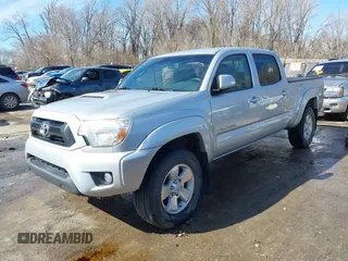 2013 Toyota Tacoma with VIN 3TMMU4FN8DM054973, listed as a IAAI auction lot 41659232 with 113,734 mi miles. Bid and sale history available at carsss.com. Image 18.