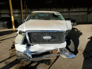 2007 Ford F-150 STX with VIN 1FTRX12W87FB32957, listed as a Copart auction lot 41818135 with 180,590 mi miles and Salvage Title. Bid and sale history available at DreamBid. Image 5.