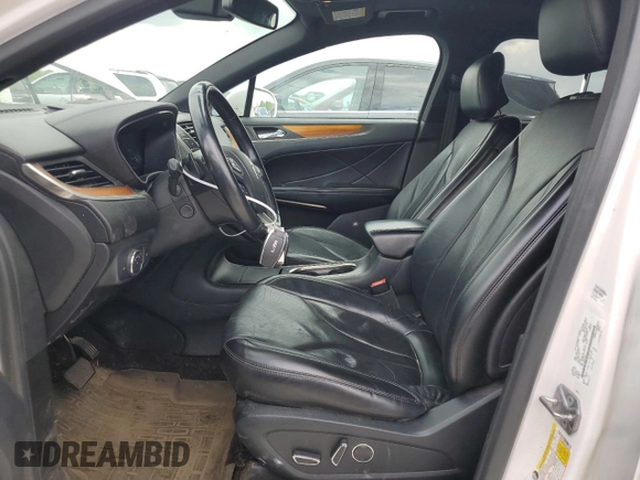 2018 Lincoln MKC Reserve with VIN 5LMCJ3D93JUL14636, listed as a Copart auction lot 56948475 with 98,936 mi miles and Clean title. Bid and sale history available at DreamBid. Image 7.