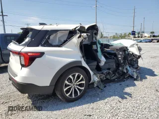 2025 Ford Explorer ST-Line with VIN 1FMUK7KH6SGA43772, listed as a Copart auction lot 53444695 with Not provided miles and Non repairable. Bid and sale history available at DreamBid. Image 3.