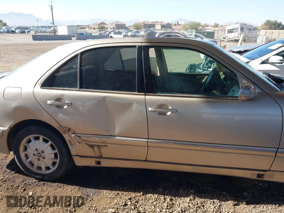 2001 Mercedes-Benz E-Class with VIN WDBJF65J11B232599, listed as a IAAI auction lot 41517879 with 173,366 mi miles. Bid and sale history available at carsss.com. Image 13.