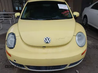2008 Volkswagen New Beetle Coupe S with VIN 3VWPW31C18M509074, listed as a IAAI auction lot 41468708 with 200,106 mi miles. Bid and sale history available at carsss.com. Image 6.