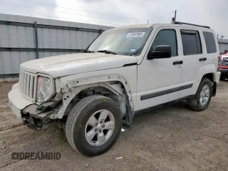 2010 Jeep Liberty Sport z VIN 1J4PP2GK2AW181866, wystawiony jako Copart lot #57607585 z przebiegiem 211 598 mil mil oraz Szkoda całkowita • Salvage title. Historia ofert i sprzedaży dostępna na DreamBid. Obrazek 1.