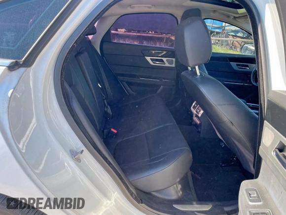 2018 Jaguar XF 25t with VIN SAJBR4FX5JCY70175, listed as a Copart auction lot 57207855 with 127,416 mi miles and Clean Title. Bid and sale history available at DreamBid. Image 6.