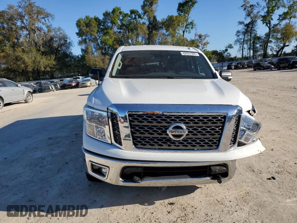 2018 Nissan Titan SV with VIN 1N6AA1E6XJN537139, listed as a Copart auction lot 49924305 with 61,835 mi miles and Salvage Title. Bid and sale history available at carsss.com. Image 5.