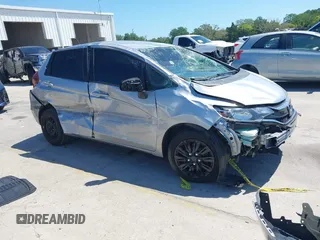 2020 Honda Fit LX z VIN 3HGGK5H48LM732408, wystawiony jako IAAI lot #42054658 z przebiegiem 101 117 mil mil oraz . Historia ofert i sprzedaży dostępna na DreamBid. Obrazek 13.