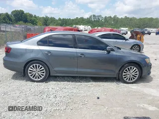 2016 Volkswagen Jetta SEL Premium with VIN 3VWL17AJ4GM340461, listed as a IAAI auction lot 42675037 with 131,797 mi miles and . Bid and sale history available at DreamBid. Image 13.