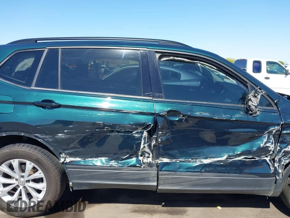 2018 Volkswagen Tiguan S с VIN 3VV0B7AX4JM201009, выставлен на аукционе IAAI как лот 42226969 с пробегом 92 825 миль миль и . История ставок и продаж доступна на DreamBid. Изображение 14.
