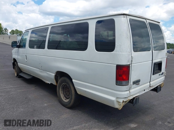 2013 Ford Econoline Passenger XL z VIN 1FBSS3BL0DDA07125, wystawiony jako IAAI lot #42791757 z przebiegiem 204 148 mil mil oraz . Historia ofert i sprzedaży dostępna na DreamBid. Obrazek 3.