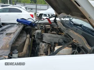 2019 Chevrolet Silverado 2500HD Work Truck с VIN 2GC2KREG1K1119955, выставлен на аукционе IAAI как лот 43048344 с пробегом 157 410 миль миль и . История ставок и продаж доступна на DreamBid. Изображение 20.