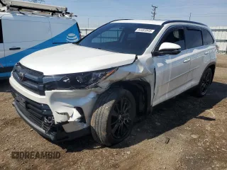 2019 Toyota Highlander SE z VIN 5TDJZRFH8KS919434, wystawiony jako Copart lot #54483845 z przebiegiem 105 131 mil mil oraz Szkoda całkowita • Salvage title. Historia ofert i sprzedaży dostępna na DreamBid. Obrazek 1.