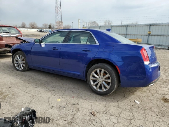 2019 Chrysler 300 Touring with VIN 2C3CCARG2KH556565, listed as a Copart auction lot 50084815 with 146,865 mi miles and Salvage Title. Bid and sale history available at carsss.com. Image 2.