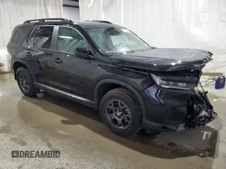 2024 Honda Pilot TrailSport with VIN 5FNYG1H69RB026415, listed as a Copart auction lot 71098474 with 0 mi miles and Salvage Title. Bid and sale history available at carsss.com. Image 4.