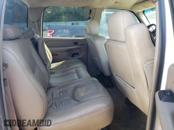 2005 Chevrolet Silverado 3500 LT z VIN 1GCJC33295F944586, wystawiony jako Copart lot #71230574 z przebiegiem 326 804 mil mil oraz Szkody całkowita. Historia ofert i sprzedaży dostępna na DreamBid. Obrazek 10.