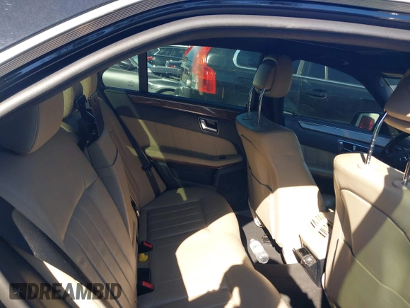 2012 Mercedes-Benz E 350 Luxury with VIN WDDHF8JB0CA560086, listed as a IAAI auction lot 41810824 with 151,442 mi miles and . Bid and sale history available at carsss.com. Image 8.