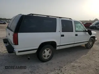 1996 Chevrolet Suburban with VIN 1GNEC16RXTJ391298, listed as a Copart auction lot 65437144 with 155,063 mi miles and Salvage Title. Bid and sale history available at carsss.com. Image 3.
