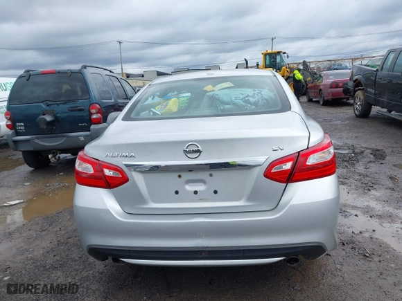 2017 Nissan Altima 2.5 SR with VIN 1N4AL3AP1HC263607, listed as a IAAI auction lot 41953565 with 105,459 mi miles. Bid and sale history available at carsss.com. Image 16.
