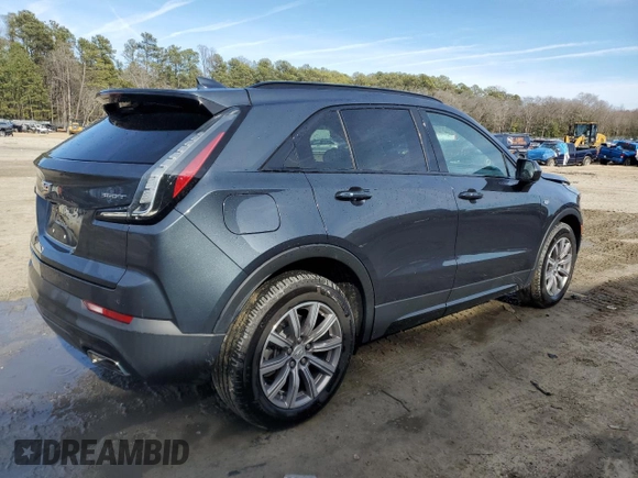 2020 Cadillac XT4 FWD Sport with VIN 1GYFZER49LF142149, listed as a Copart auction lot 47091745 with 41,672 mi miles and Salvage title. Bid and sale history available at DreamBid. Image 3.