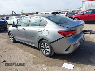 2021 Kia Rio S with VIN 3KPA24AD5ME424195, listed as a IAAI auction lot 41430268 with 17,367 mi miles. Bid and sale history available at carsss.com. Image 3.
