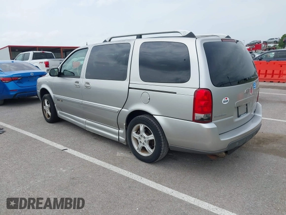 2006 Chevrolet Uplander LS Fleet z VIN 1GBDV13L96D199392, wystawiony jako IAAI lot #42272780 z przebiegiem 81 730 mil mil oraz . Historia ofert i sprzedaży dostępna na DreamBid. Obrazek 3.